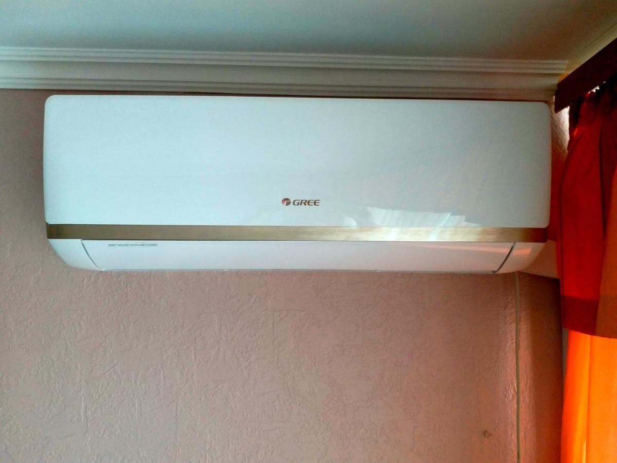 Kozzy Apartment In Kiev City Center Lu7 Kültér fotó